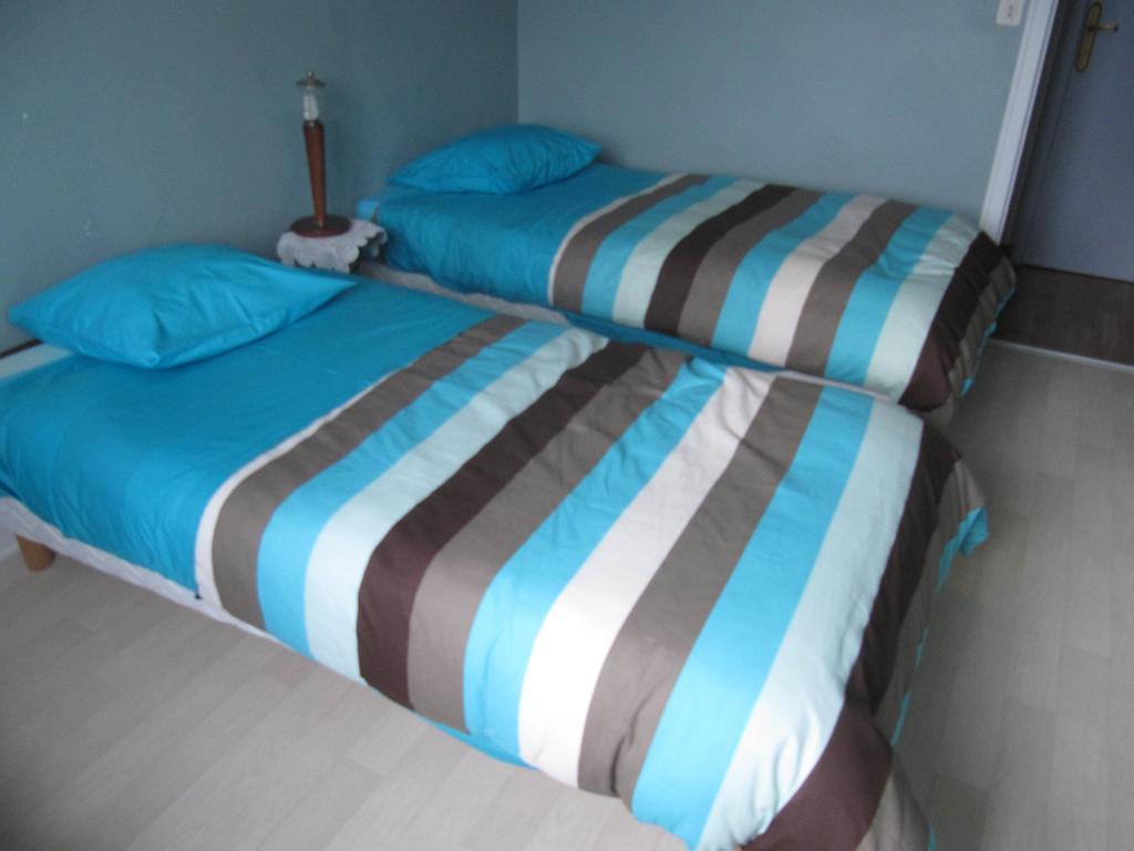 Chambres D'Hotes La Pinderie Val-Couesnon Pokoj fotografie